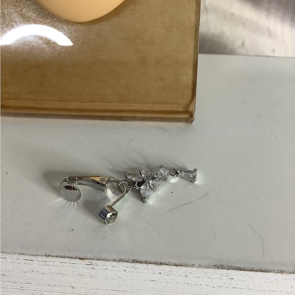 Clip-On Belly Button Ring - Picture 3 of 3